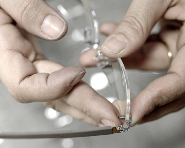 Lunettes Minima percées en titane, fabrication française